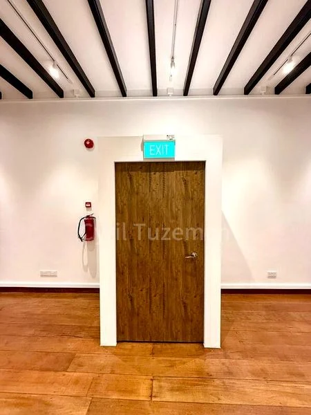 Office for Rent: Fully refurbished 1,000 sqft unit. - Image 4