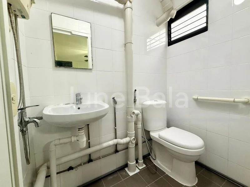 4 Room (4NG) HDB for Sale in  362 Clementi Avenue 2 - Image 8