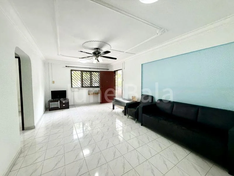 4 Room (4NG) HDB for Sale in  362 Clementi Avenue 2 - Image 4