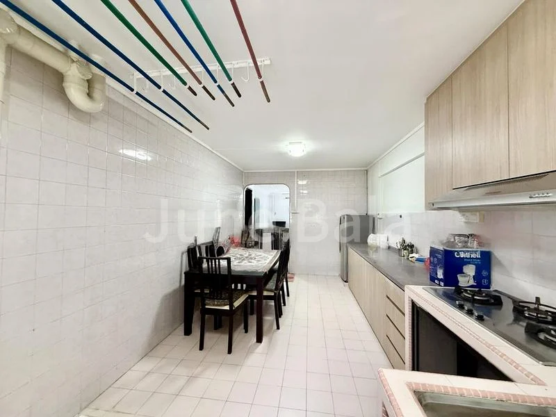4 Room (4NG) HDB for Sale in  362 Clementi Avenue 2 - Image 3