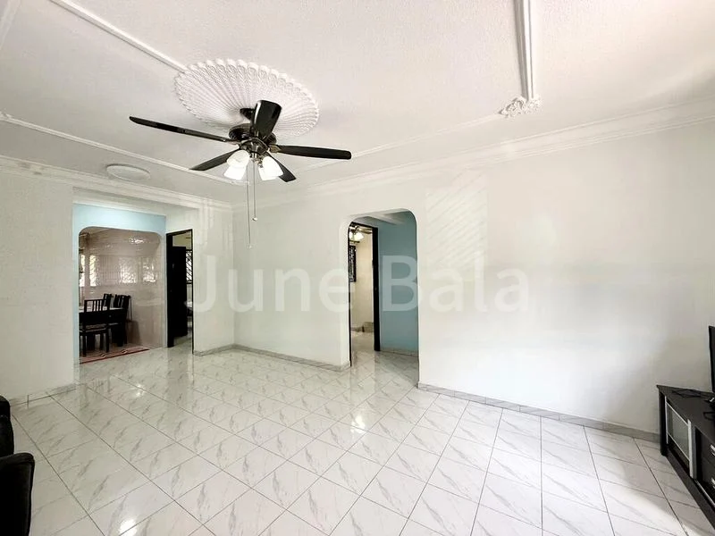 4 Room (4NG) HDB for Sale in  362 Clementi Avenue 2 - Image 5
