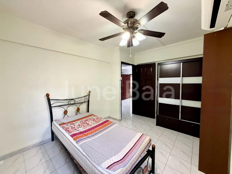 4 Room (4NG) HDB for Sale in  362 Clementi Avenue 2 - Image 7