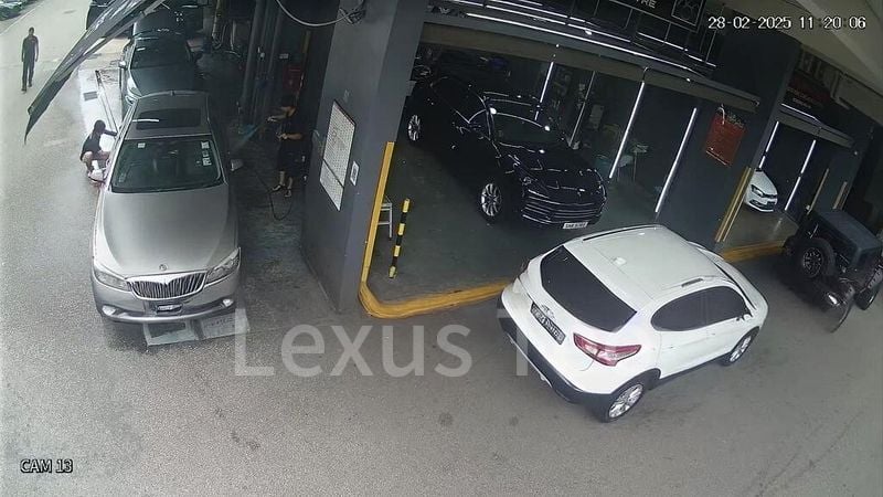 Light Industrial (B1) for Sale: First Centre - Image 1