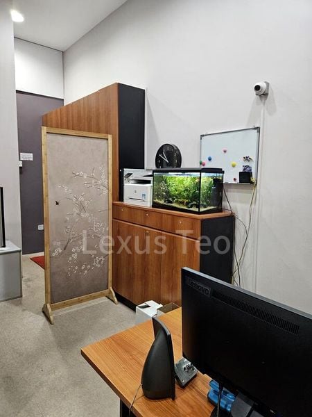 Light Industrial (B1) for Sale: First Centre - Image 4