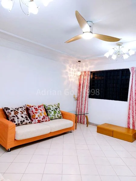 4 Room (4NG) HDB for Rent in 709 Hougang Avenue 2 - Image 2