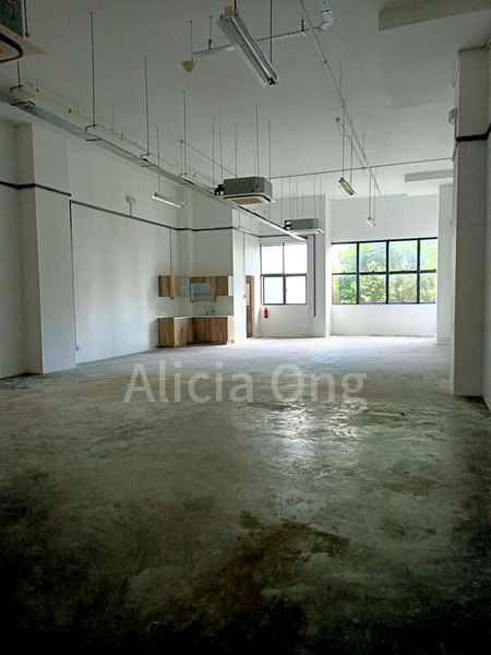Light Industrial (B1) for Rent: Interlocal Centre - Image 10