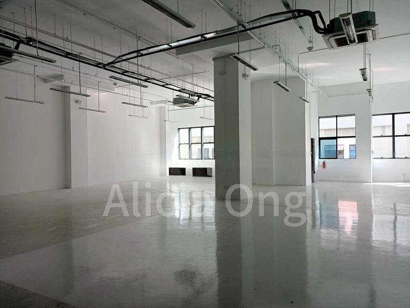 Light Industrial (B1) for Rent: Interlocal Centre - Image 9