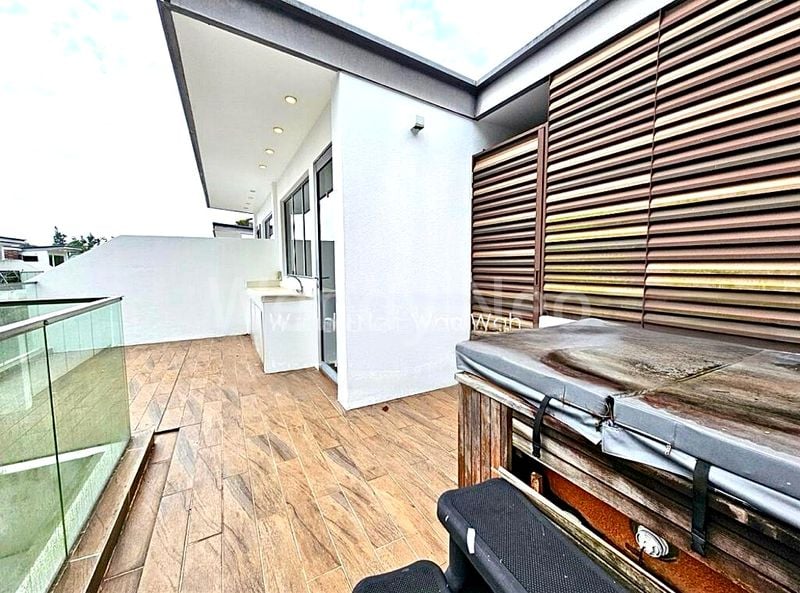 5 Bed Cluster House (Landed) for Rent in  Greenwood Mews - Image 11