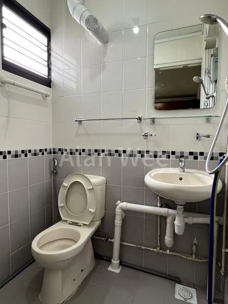 4 Room (4NG) HDB for Rent in 512 West Coast Drive - Image 11