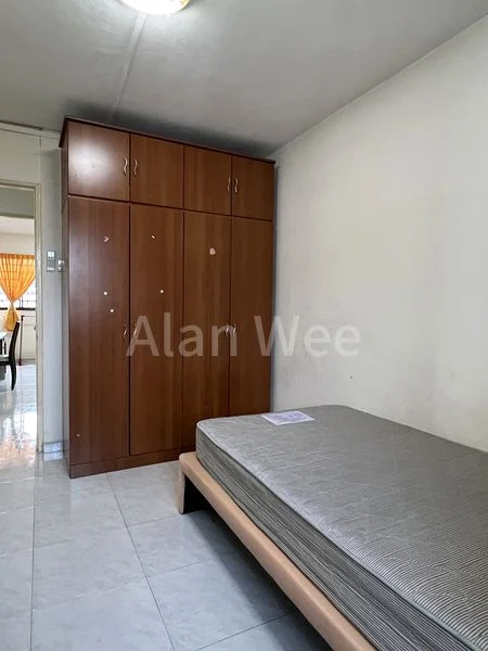 4 Room (4NG) HDB for Rent in 512 West Coast Drive - Image 1