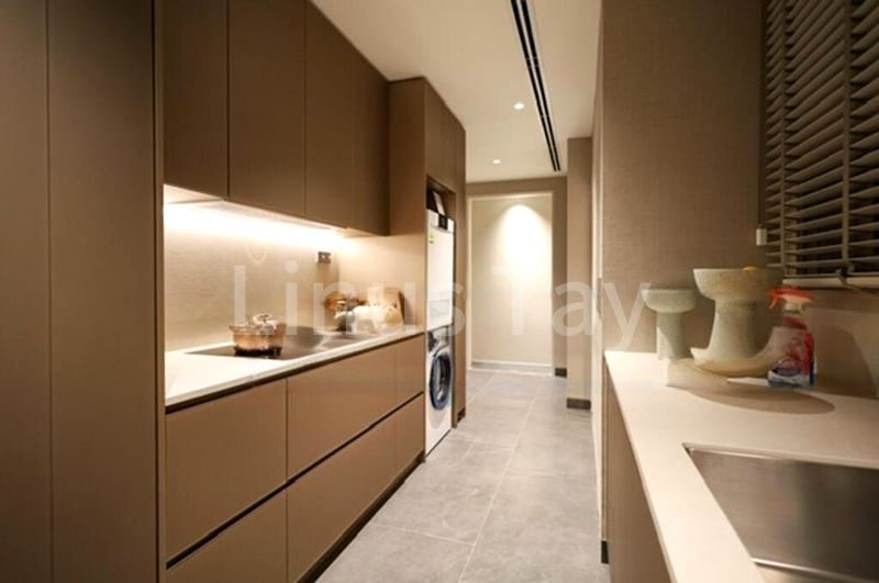 5 Bed Condo for Sale in  Asia Square Towers - Image 7