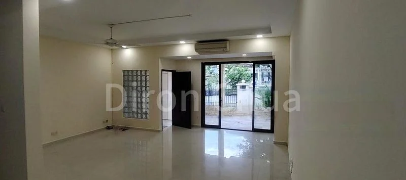 4 Bed Terraced House (Landed) for Rent in  Airview Park - Image 3