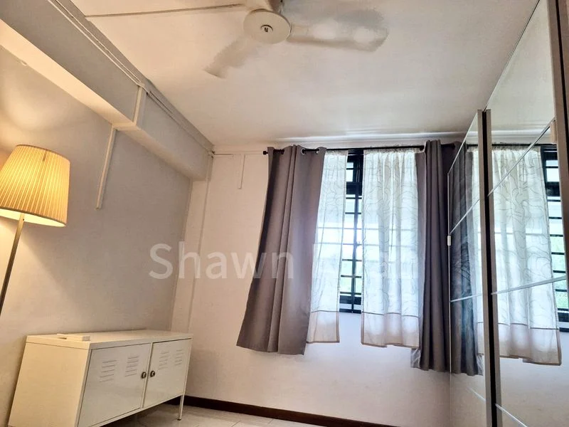 3 Room (3I) HDB for Sale in  13 Holland Drive - Image 5