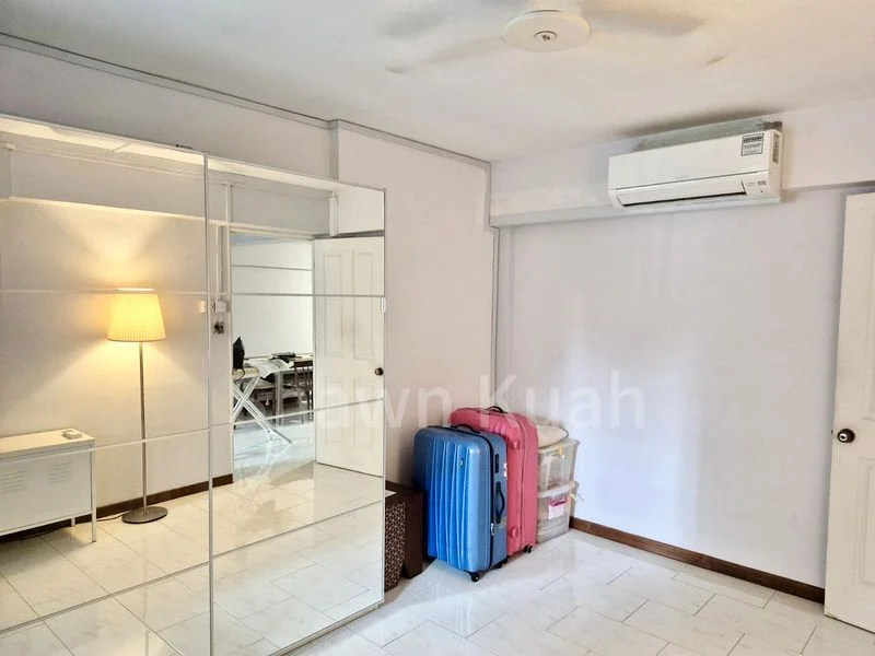 3 Room (3I) HDB for Sale in  13 Holland Drive - Image 7