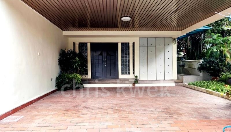 4 Bed Semi-Detached House (Landed) for Rent in  Holland Grove - Image 5