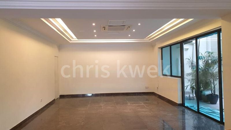 4 Bed Semi-Detached House (Landed) for Rent in  Holland Grove - Image 2