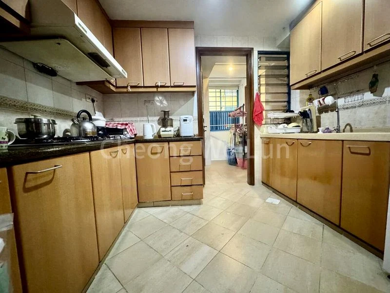 3 Bed Condo for Sale in  Westcove Condominium - Image 8