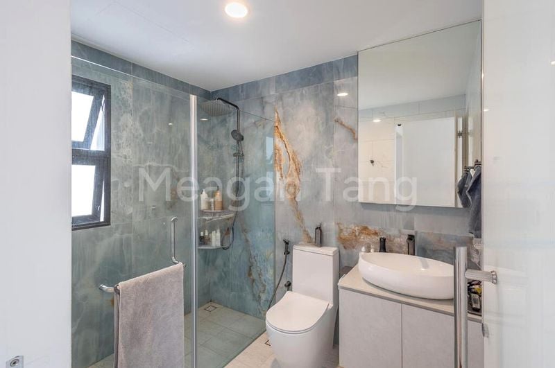 4 Bed Terraced House (Landed) for Sale in  Villa Verde - Image 3