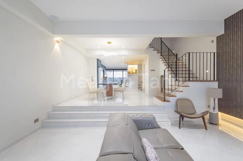 4 Bed Terraced House (Landed) for Sale in  Villa Verde - Image 8