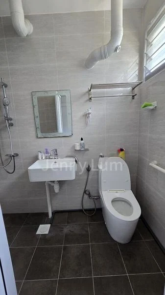 4 Room (4A) HDB for Sale in 106 Simei Street 1 - Image 5
