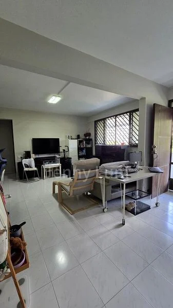 4 Room (4A) HDB for Sale in 106 Simei Street 1 - Image 4