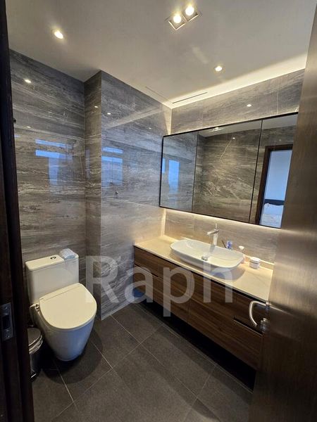 3 Bed Condo for Rent in  Harbour View Towers - Image 17