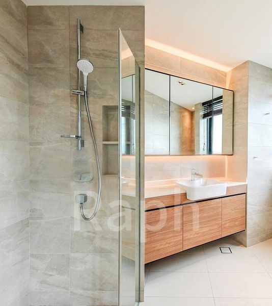 3 Bed Condo for Rent in  Harbour View Towers - Image 5