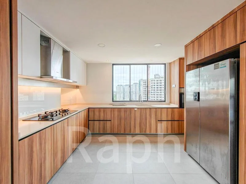 3 Bed Condo for Rent in  Harbour View Towers - Image 10