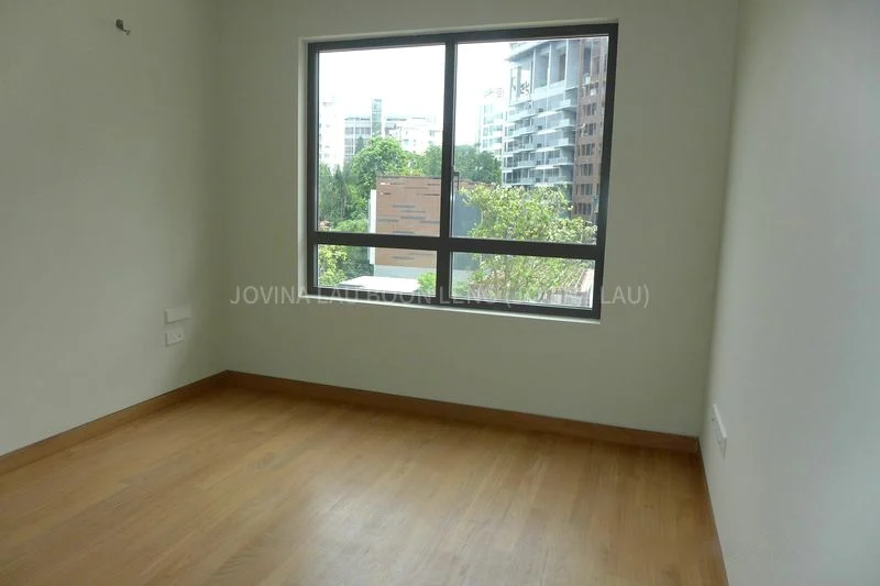 3 Bed Condo for Rent in  19 Balmoral - Image 5