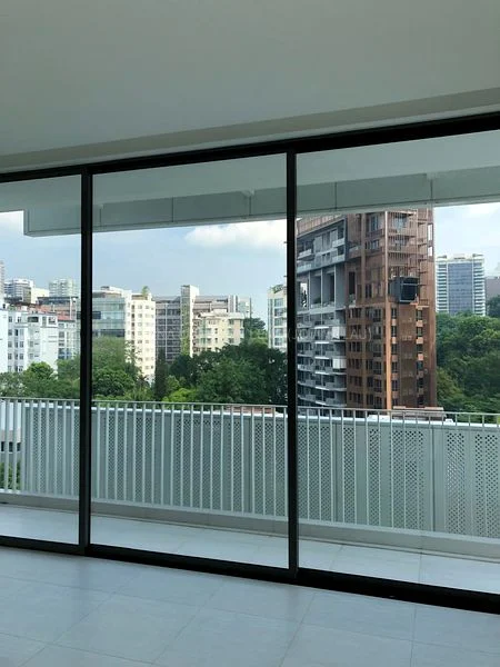 3 Bed Condo for Rent in  19 Balmoral - Image 1