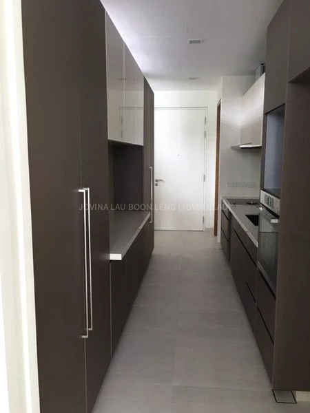 3 Bed Condo for Rent in  19 Balmoral - Image 8