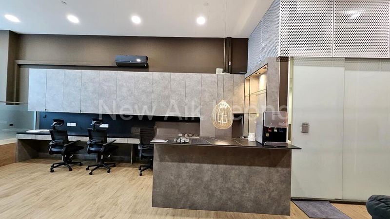 Office for Sale: ARC 380 - Image 2