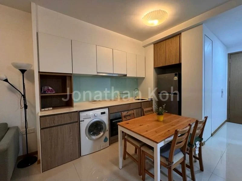 1 Bed Condo for Rent in Kingsford Waterbay - Image 3