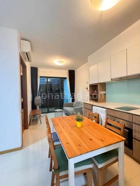 1 Bed Condo for Rent in Kingsford Waterbay - Image 2