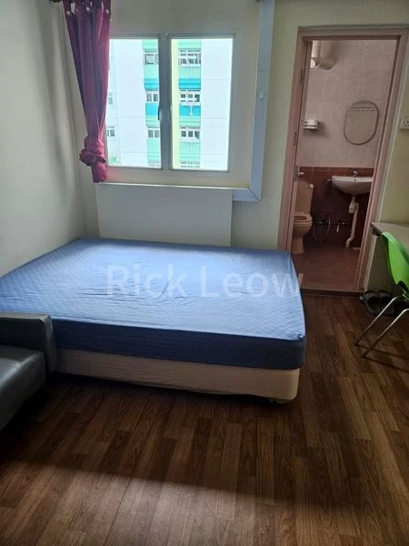 Master Room (HDB) for Rent in 805 Woodlands Street 81 - Image 3