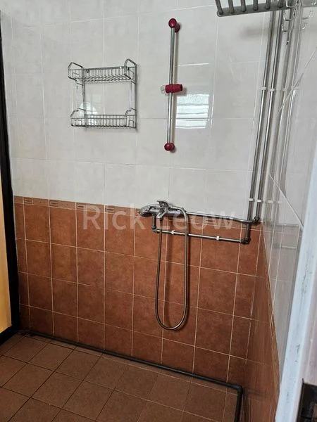 Master Room (HDB) for Rent in 805 Woodlands Street 81 - Image 4