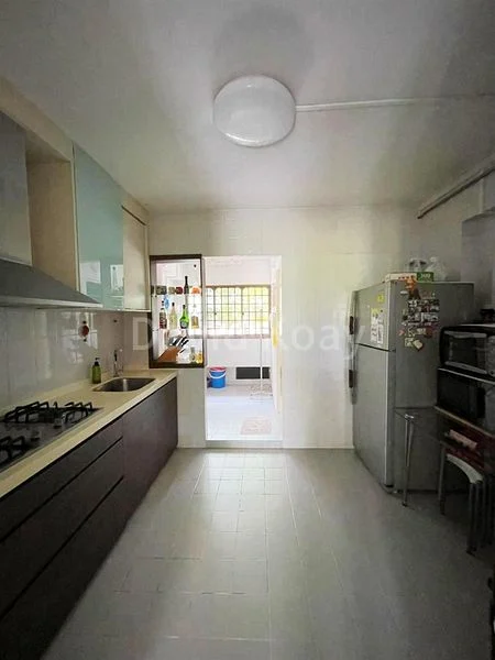 4 Room (4A) HDB for Sale in 712 Woodlands Drive 70 - Image 2