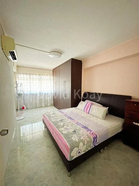 4 Room (4A) HDB for Sale in 712 Woodlands Drive 70 - Image 3