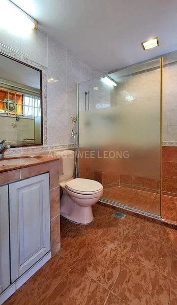 5 Bed Terraced House (Landed) for Rent in  Serangoon Avenue 3 - Image 10