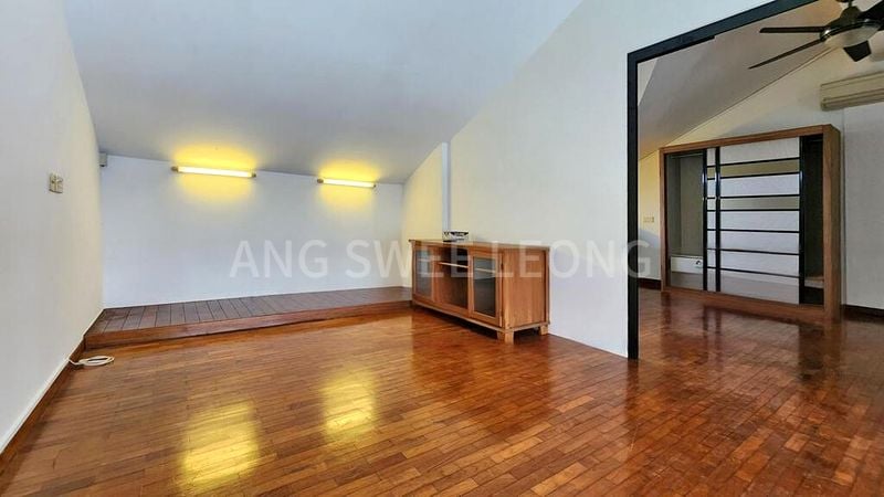 5 Bed Terraced House (Landed) for Rent in  Serangoon Avenue 3 - Image 7