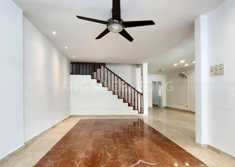 5 Bed Terraced House (Landed) for Rent in  Serangoon Avenue 3 - Image 2