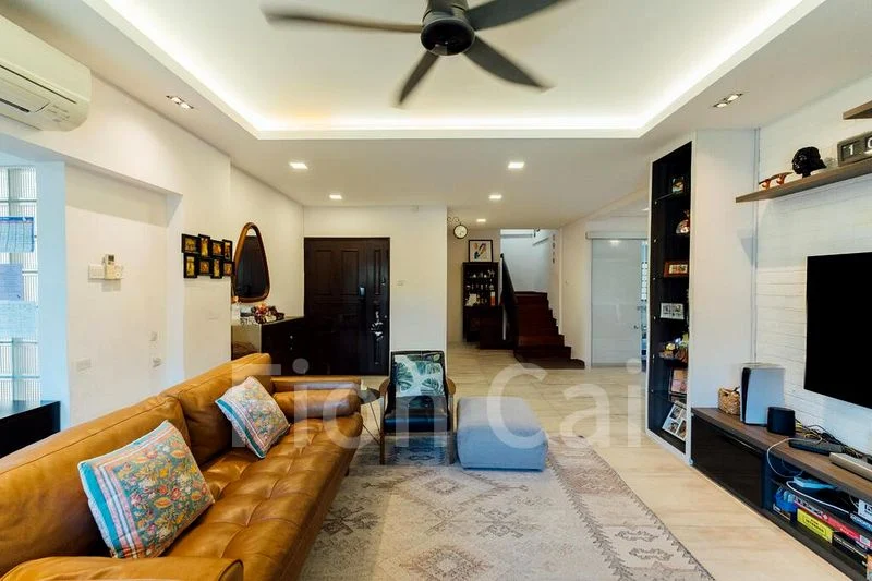 4 Bed Condo for Rent in  Grande Vista - Image 3