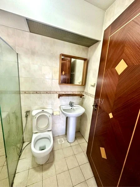 4 Room (4A) HDB for Rent in  90 Tanglin Halt Road - Image 10