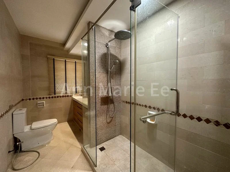 4+1 Bed Corner Terrace (Landed) for Sale in  Thomson Hills Estate - Image 9