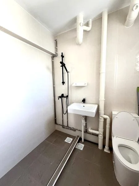 4 Room (4A) HDB for Rent in  433 Yishun Avenue 6 - Image 12