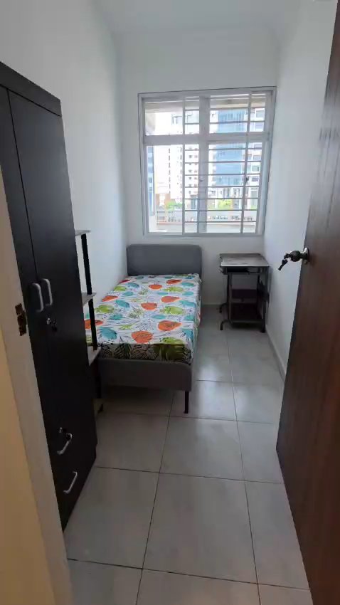 Common Room (Condo) for Rent in  Summer Green - Image 7