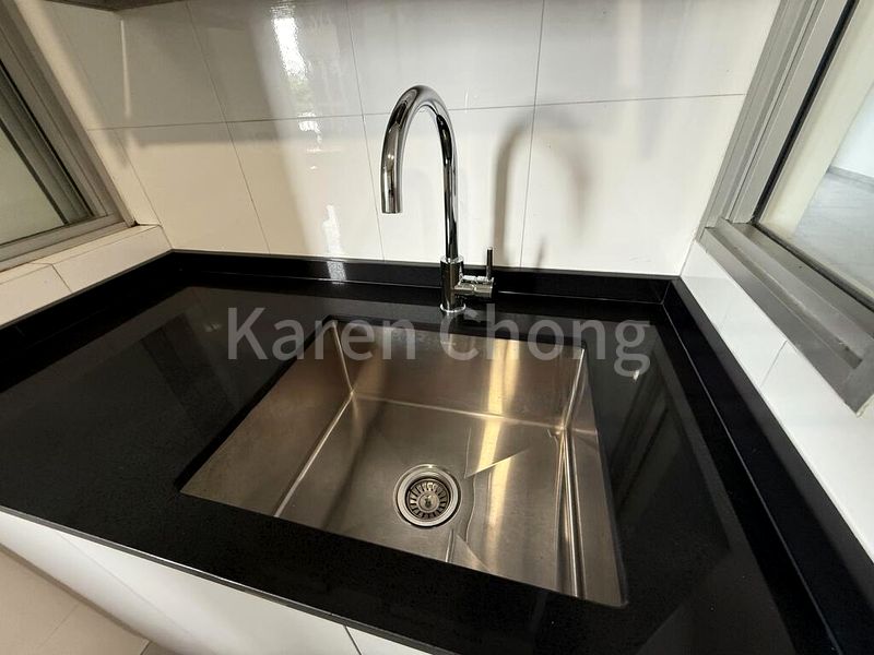 3 Bed Condo for Rent in  Grandeur 8 - Image 6