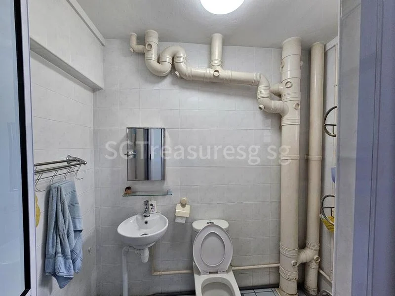 4 Room (4A) HDB for Rent in 223A Compassvale Walk - Image 8