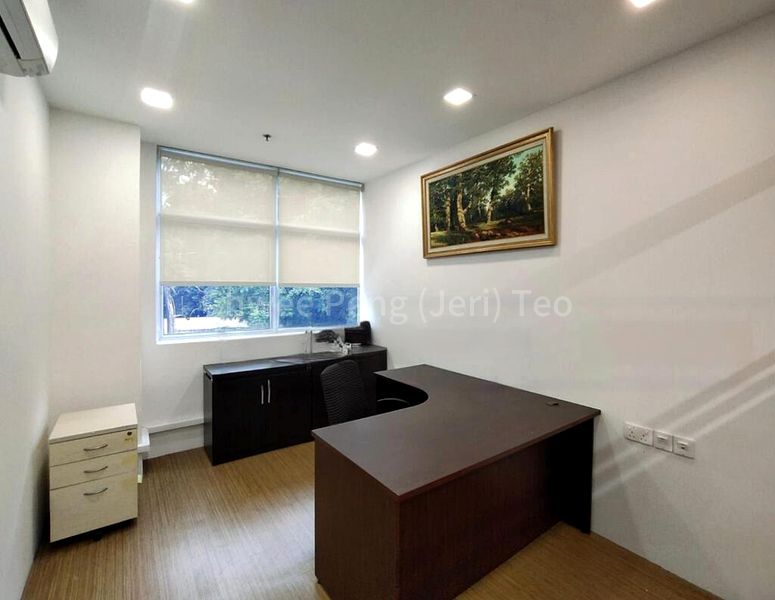 Light Industrial (B1) for Rent: EPL Building - Image 7