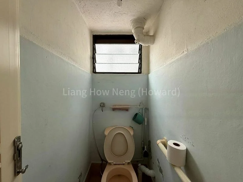 3 Room (3A) HDB for Sale in  114 Lorong 1 Toa Payoh - Image 1